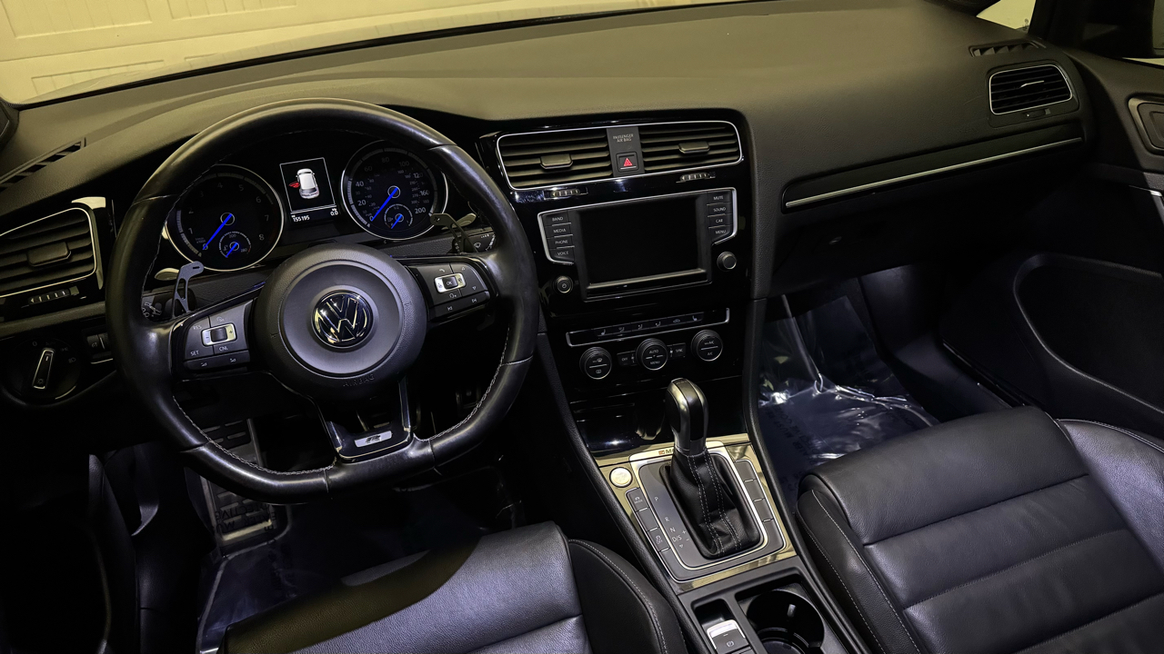 Volkswagen Golf R  2016