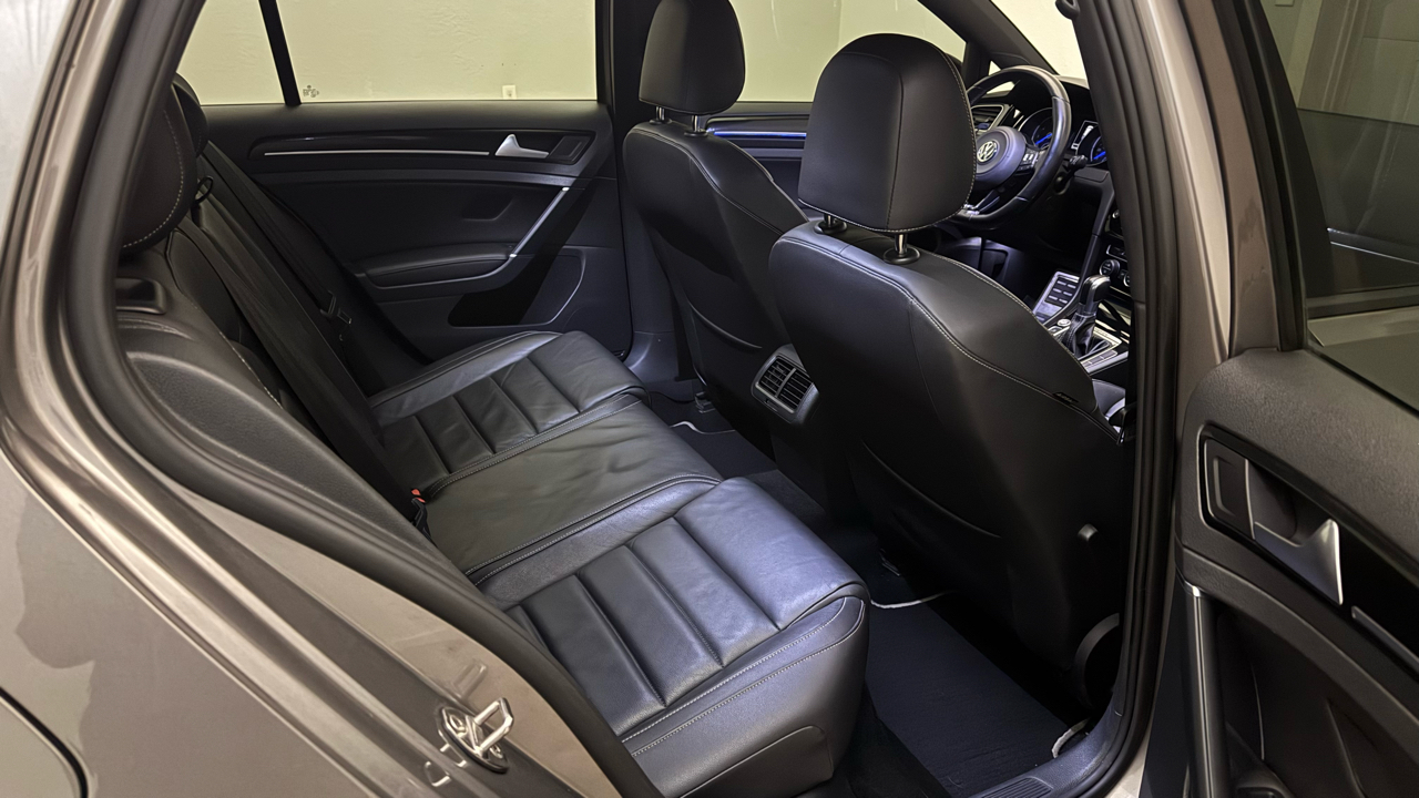 Volkswagen Golf R  2016