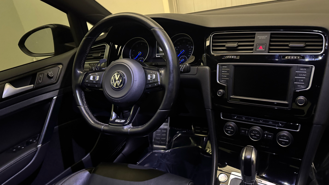 Volkswagen Golf R  2016