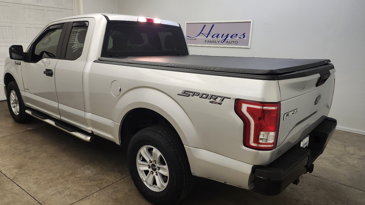 Ford F-150 4WD SuperCrew 139" XL 2015