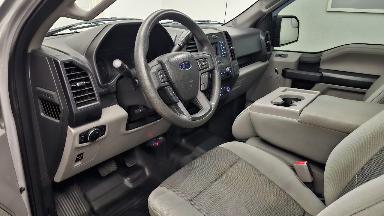 Ford F-150 4WD SuperCrew 139" XL 2015