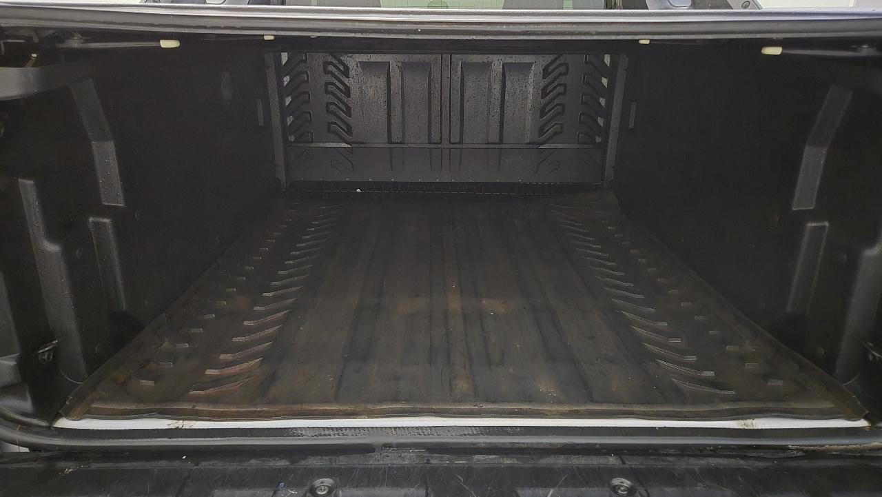 Chevrolet Avalanche LT 2012