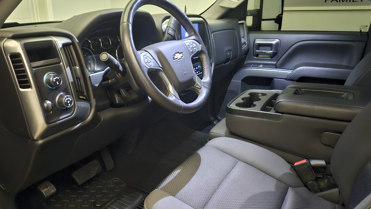 Chevrolet Silverado 1500 LT Crew Cab 4WD 2018