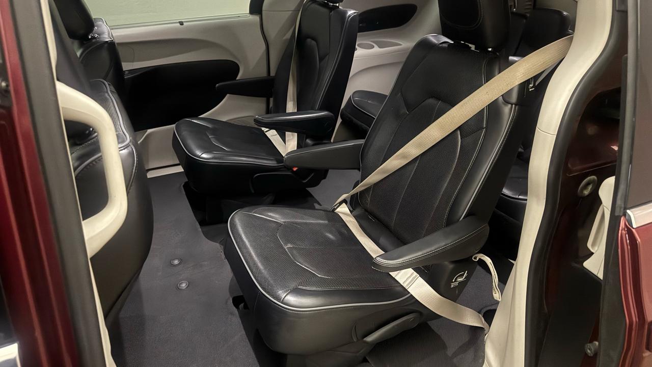 Chrysler Pacifica Limited 2018