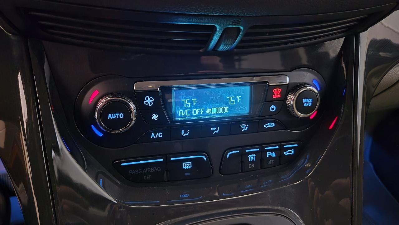 Ford Escape Titanium 4WD 2014