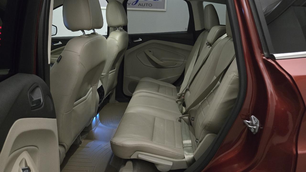 Ford Escape Titanium 4WD 2014