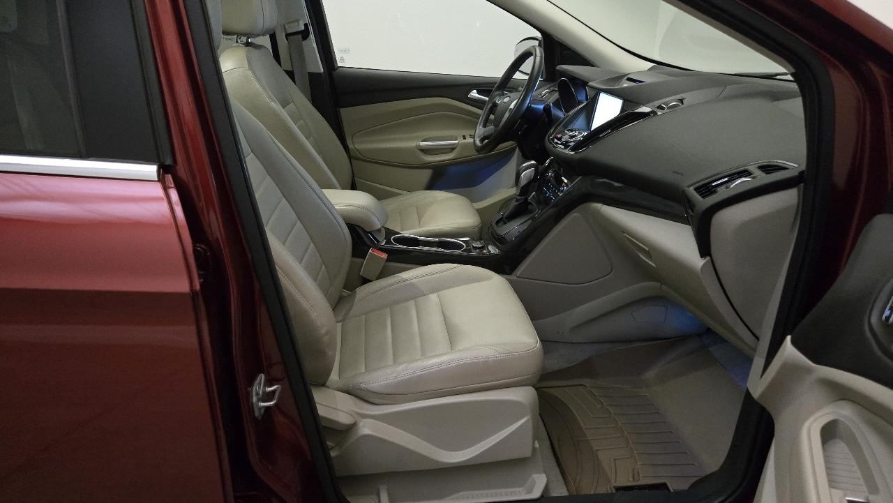 Ford Escape Titanium 4WD 2014