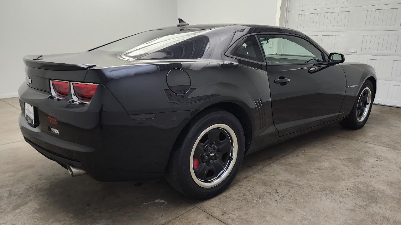 Chevrolet Camaro LS Coupe 2013