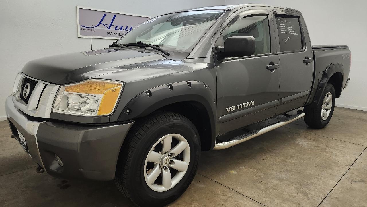 Nissan Titan SE Crew Cab 4WD 2010
