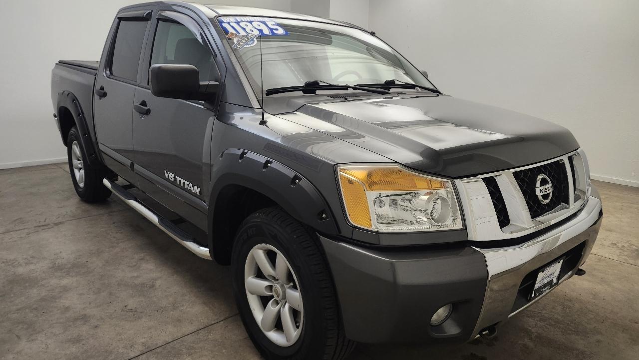 Nissan Titan SE Crew Cab 4WD 2010