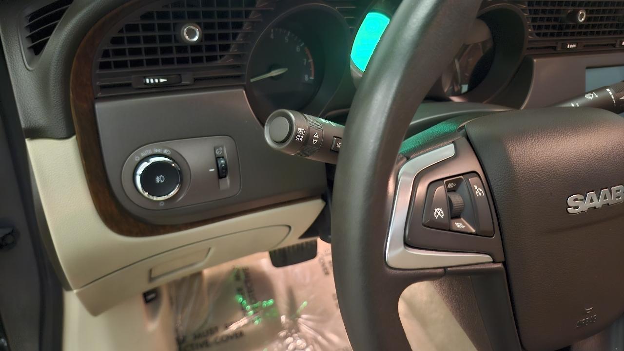 Saab 9-5 Turbo4 Sedan 2011