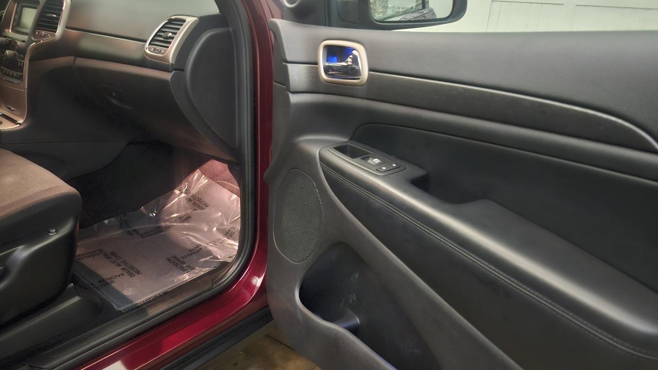 Jeep Grand Cherokee Laredo E 4WD 2016