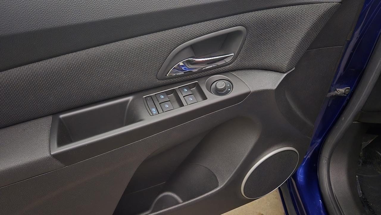 Chevrolet Cruze 1LT 2012