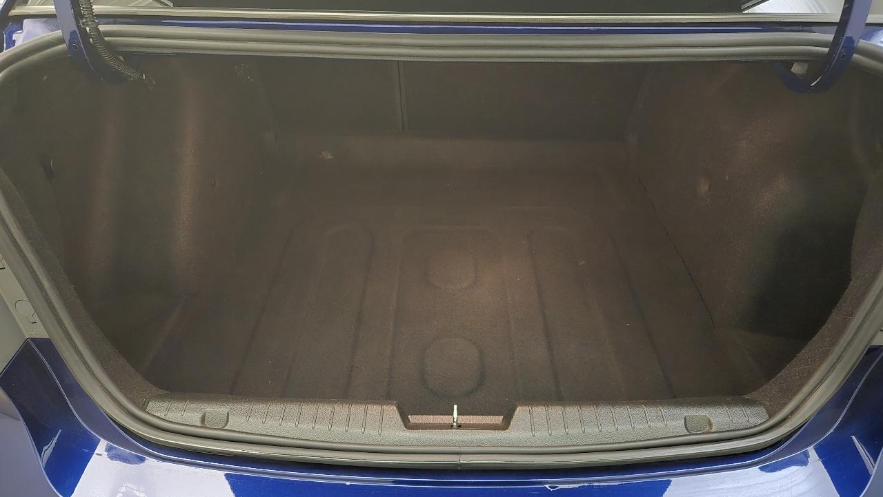 Chevrolet Cruze 1LT 2012