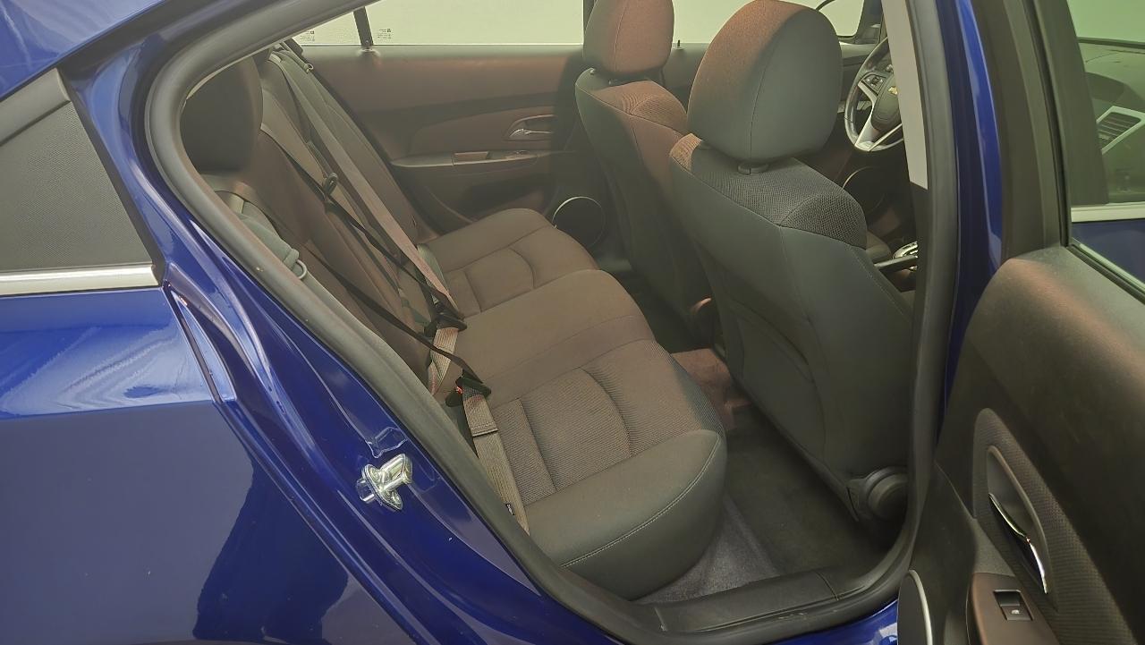 Chevrolet Cruze 1LT 2012