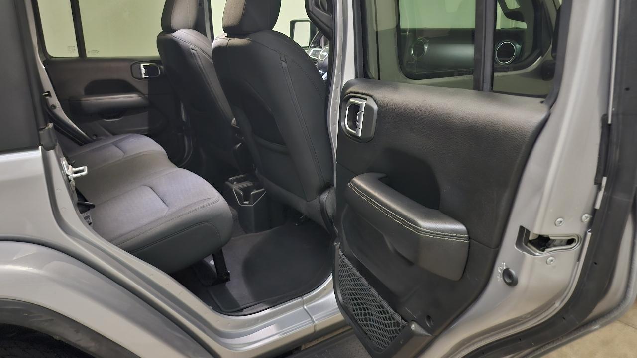 Jeep Wrangler Unlimited Sahara 4WD 2020