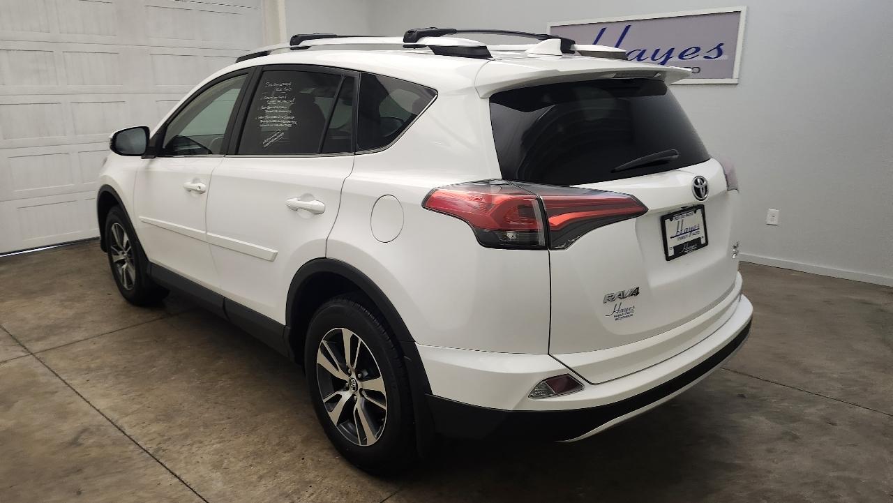 Toyota RAV4 XLE AWD 2016