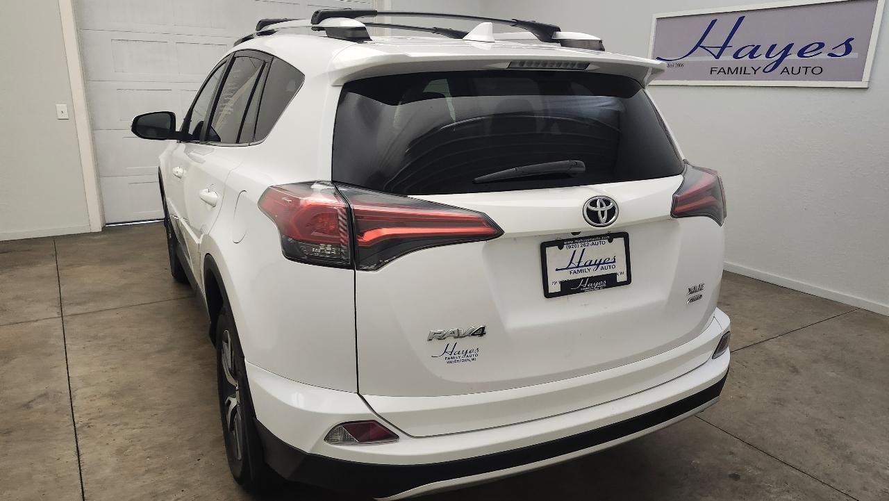 Toyota RAV4 XLE AWD 2016