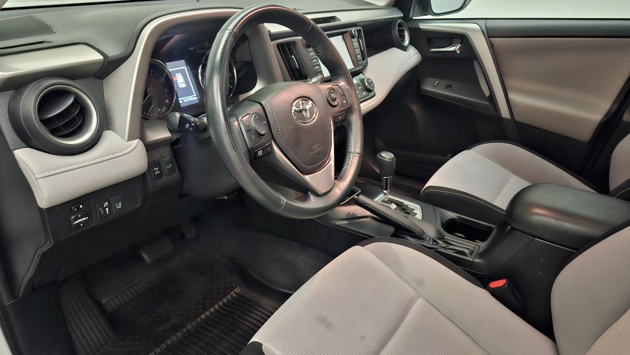 Toyota RAV4 XLE AWD 2016