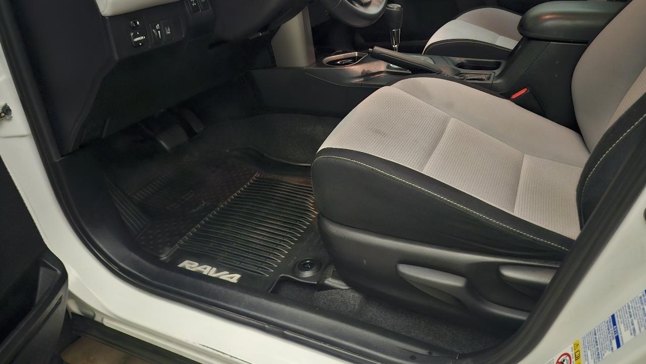 Toyota RAV4 XLE AWD 2016