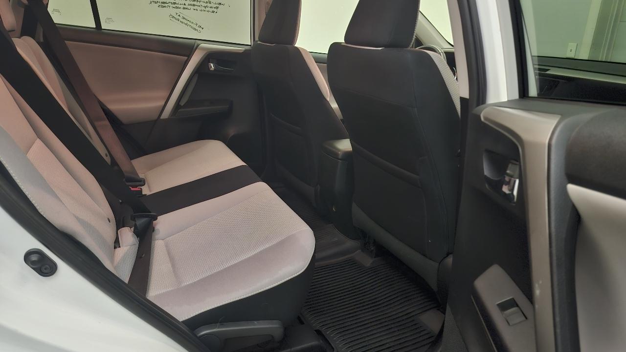 Toyota RAV4 XLE AWD 2016