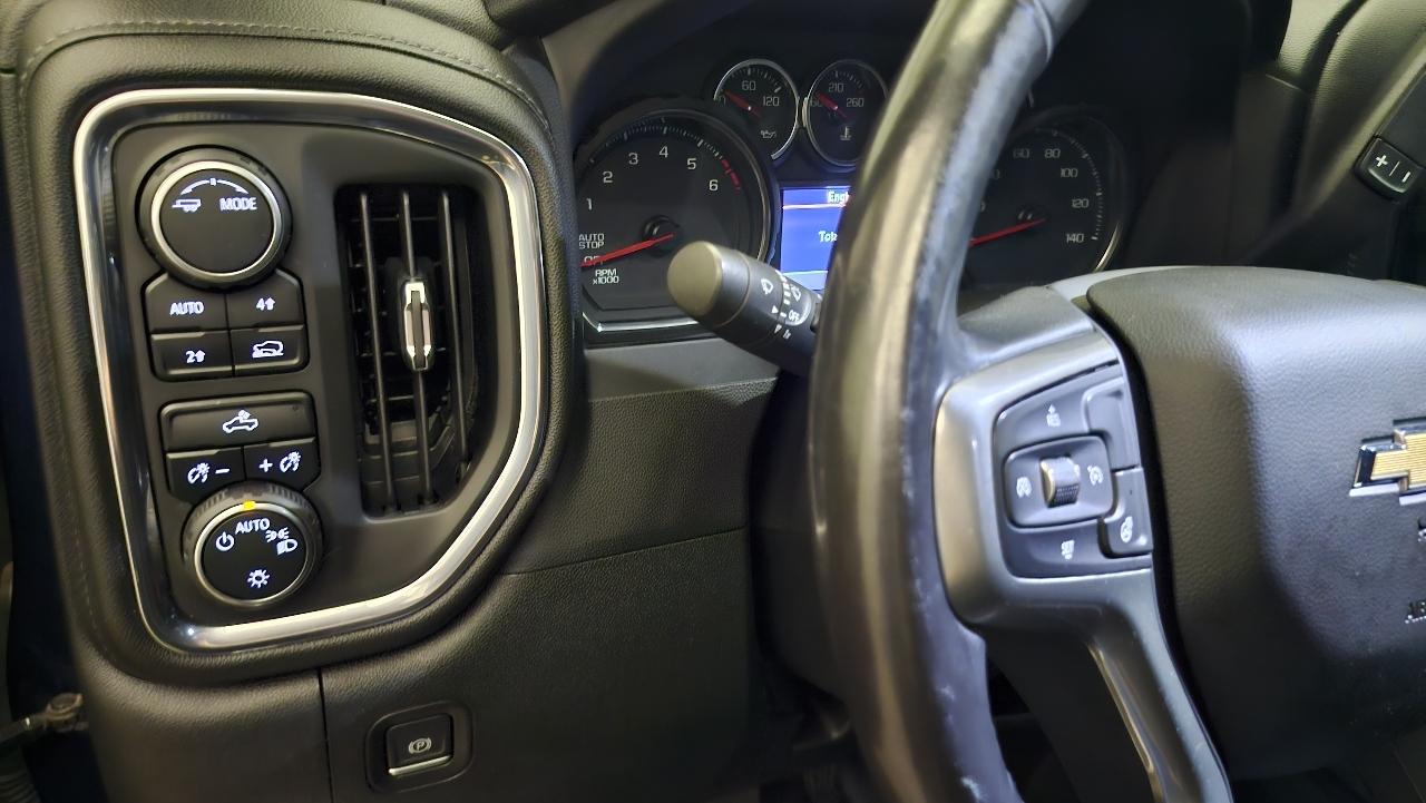 Chevrolet Silverado 1500 Limited LT Crew Cab 4WD 2022