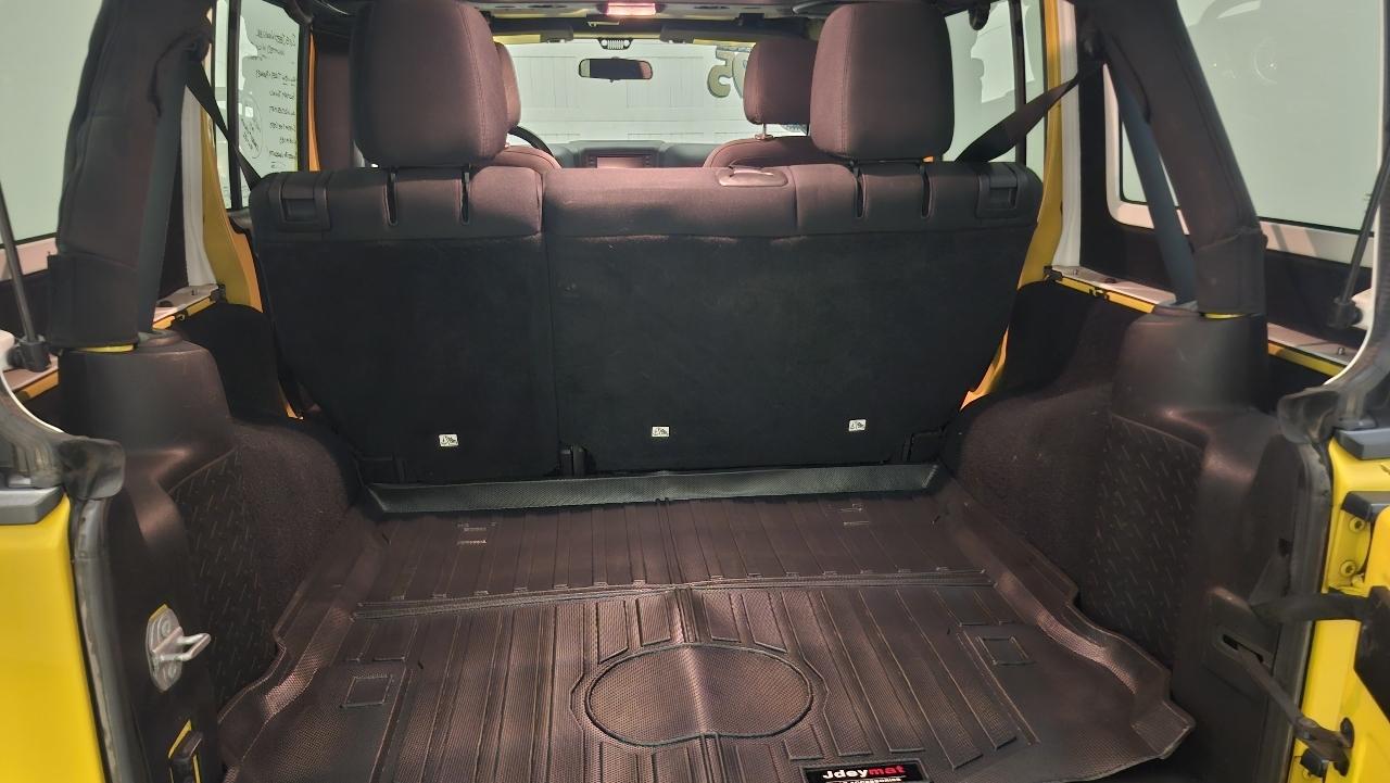 Jeep Wrangler Unlimited Willys 4x4 2015