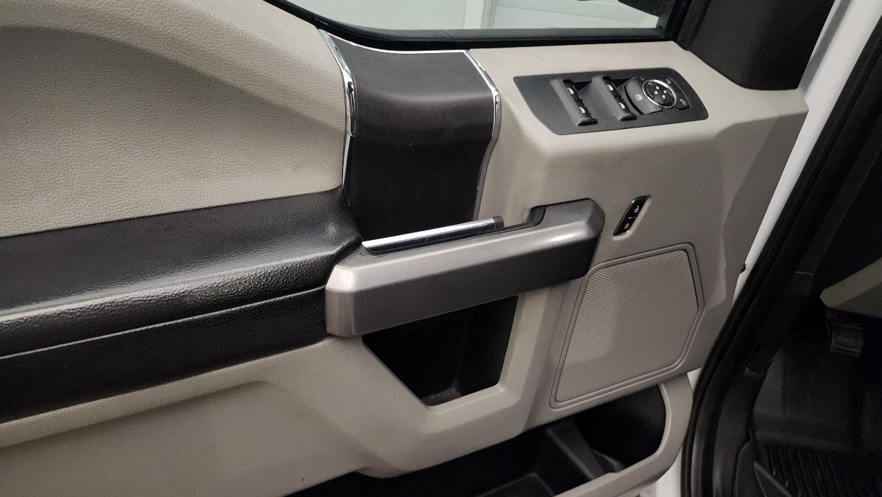 Ford F-150 XLT SuperCrew 4WD 2015