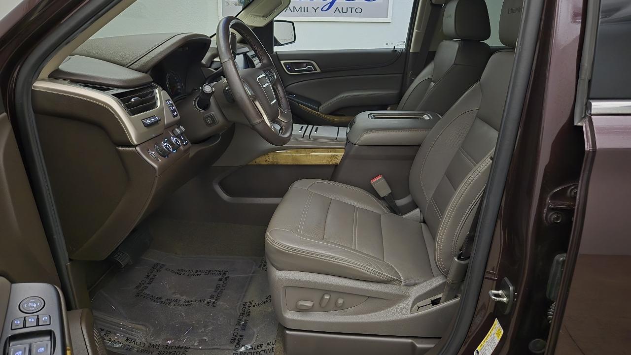 GMC Yukon Denali 4WD 2017