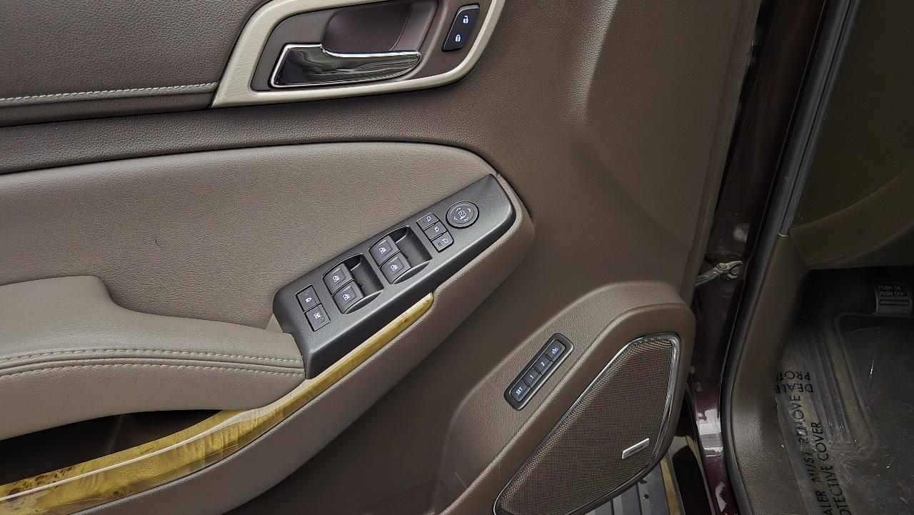 GMC Yukon Denali 4WD 2017