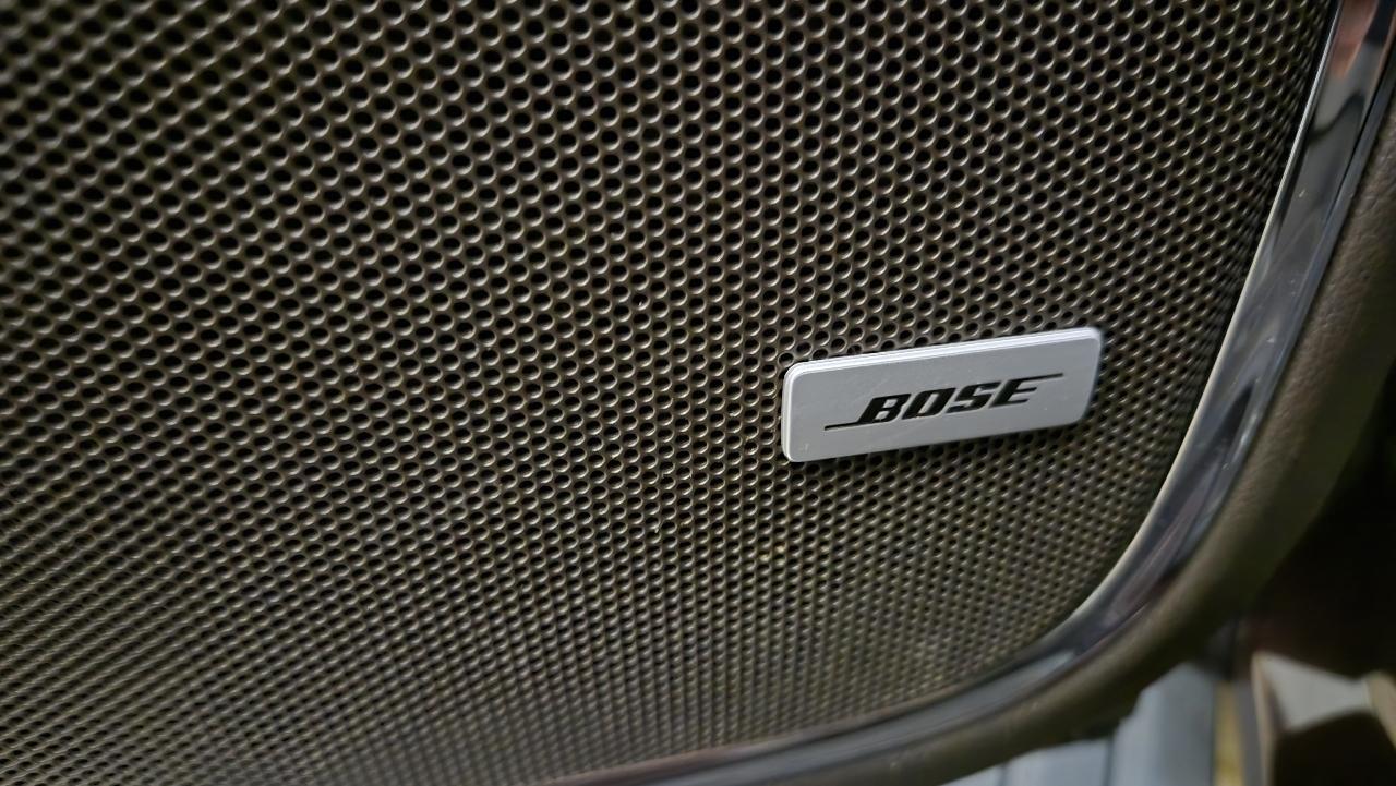 GMC Yukon Denali 4WD 2017