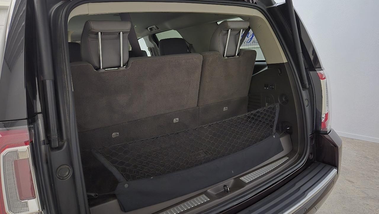 GMC Yukon Denali 4WD 2017