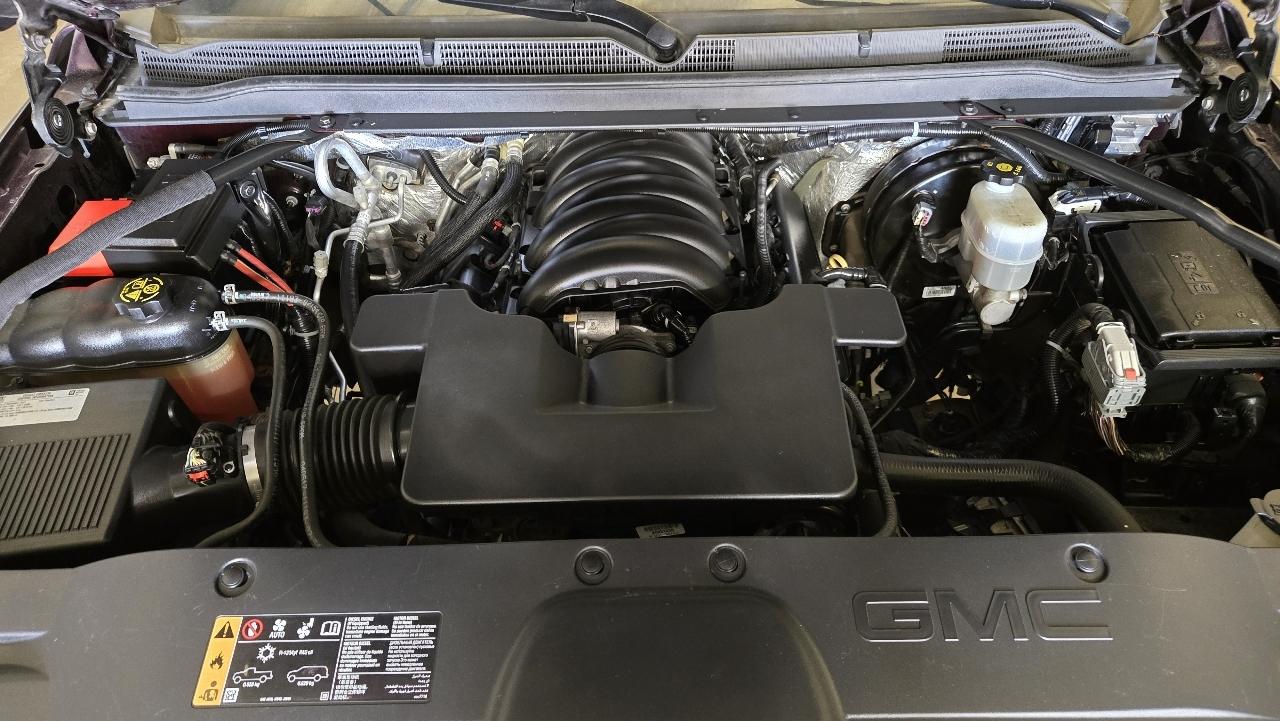 GMC Yukon Denali 4WD 2017