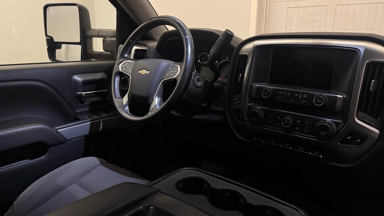 Chevrolet Silverado 1500 LT Crew Cab 4WD 2017