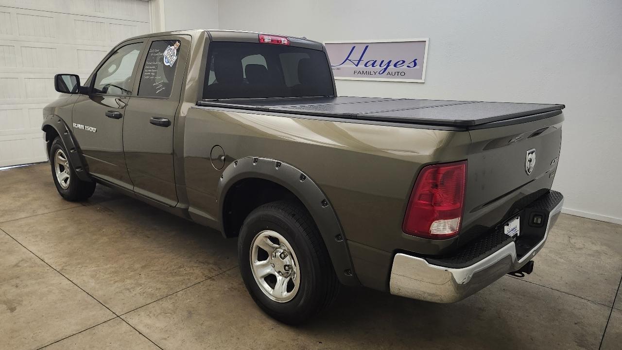 RAM 1500 ST Quad Cab 4WD 2012