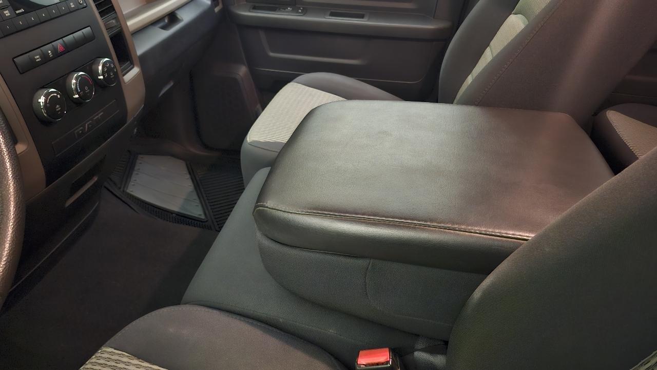 RAM 1500 ST Quad Cab 4WD 2012
