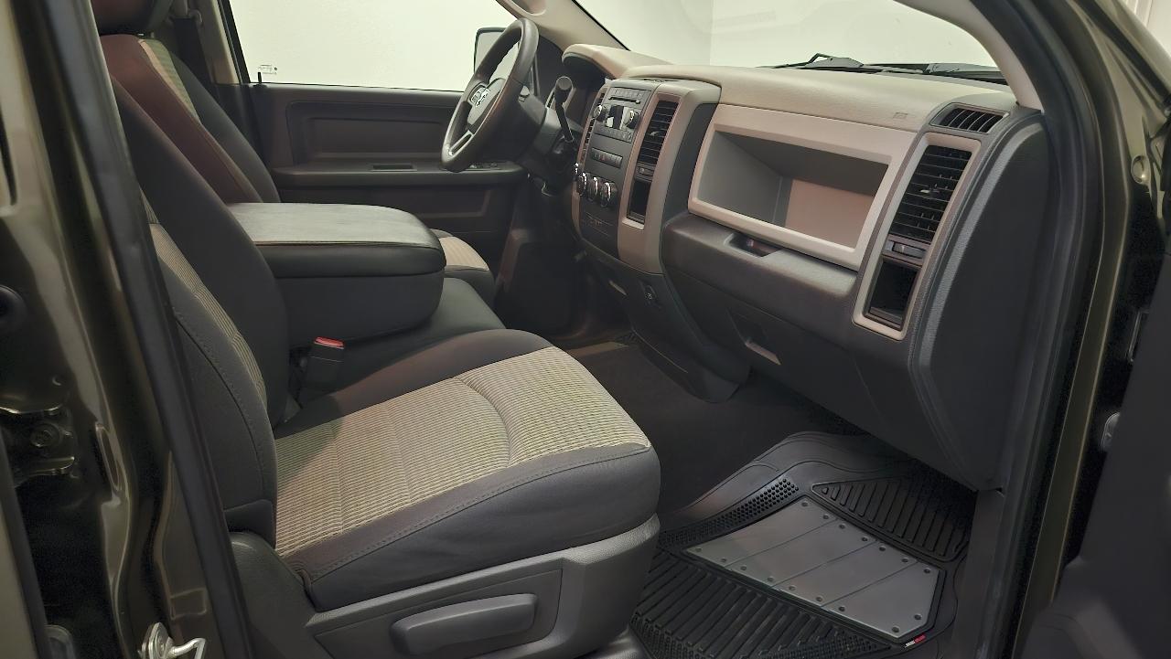 RAM 1500 ST Quad Cab 4WD 2012