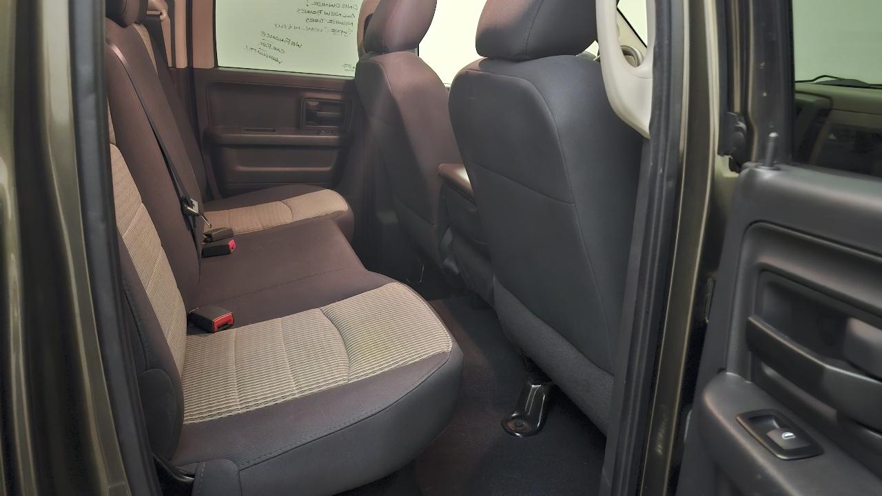 RAM 1500 ST Quad Cab 4WD 2012