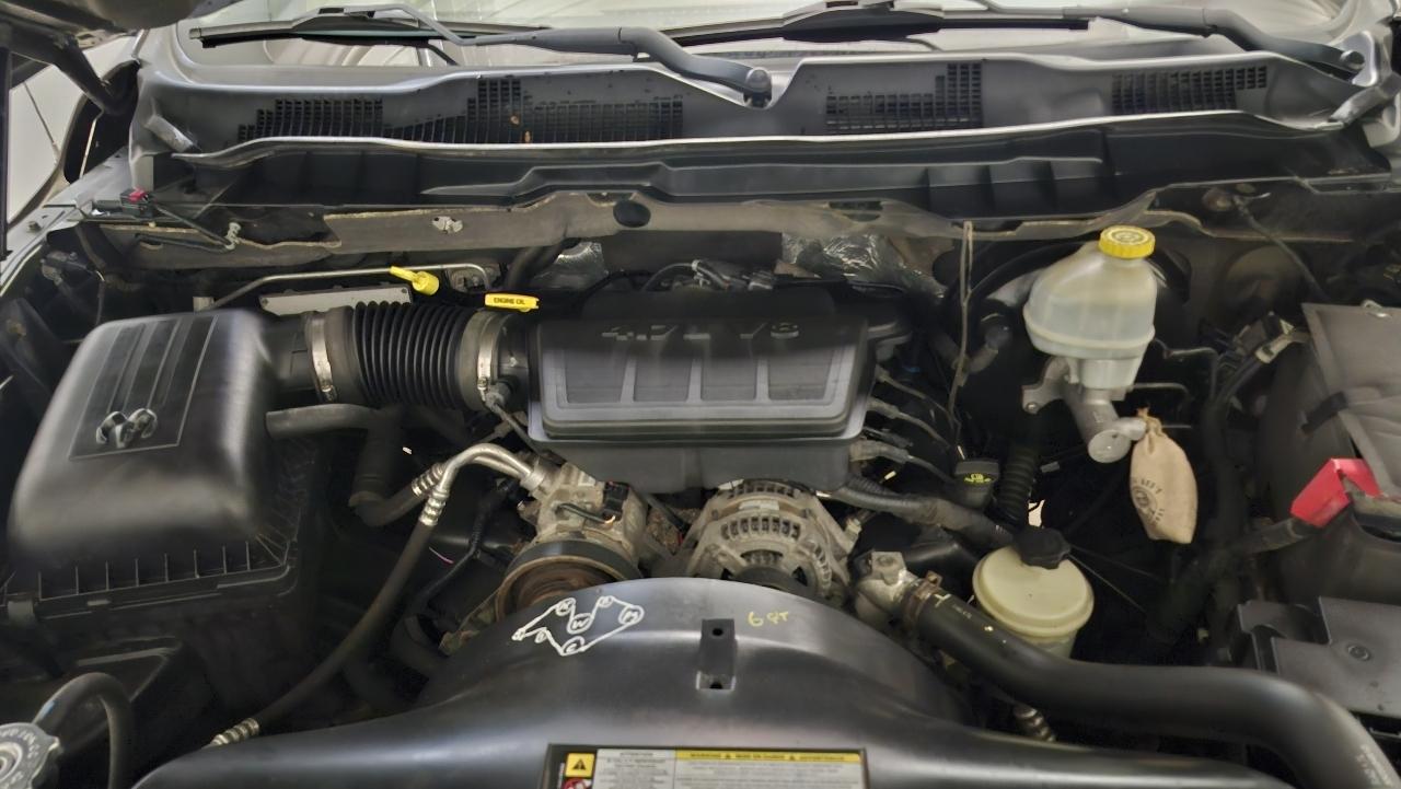 RAM 1500 ST Quad Cab 4WD 2012