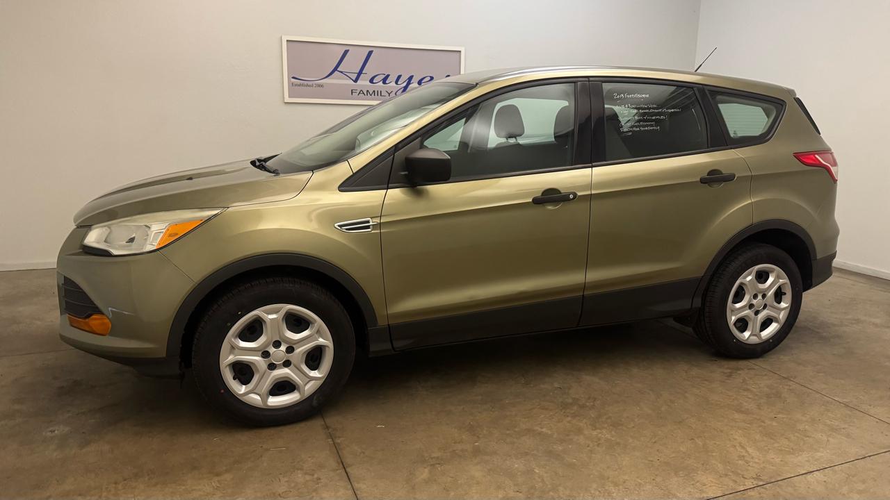 Ford Escape S 2013