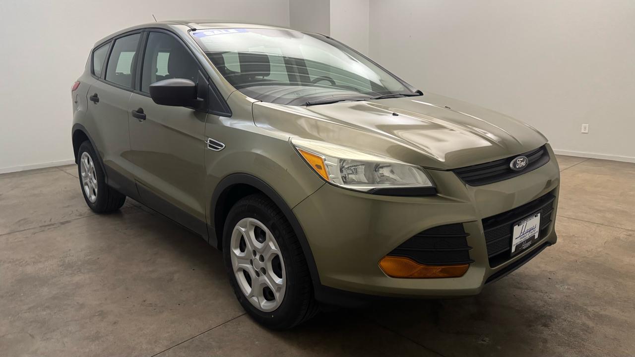 Ford Escape S 2013