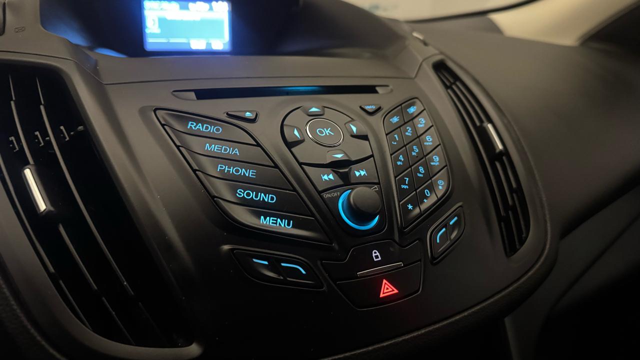 Ford Escape S 2013