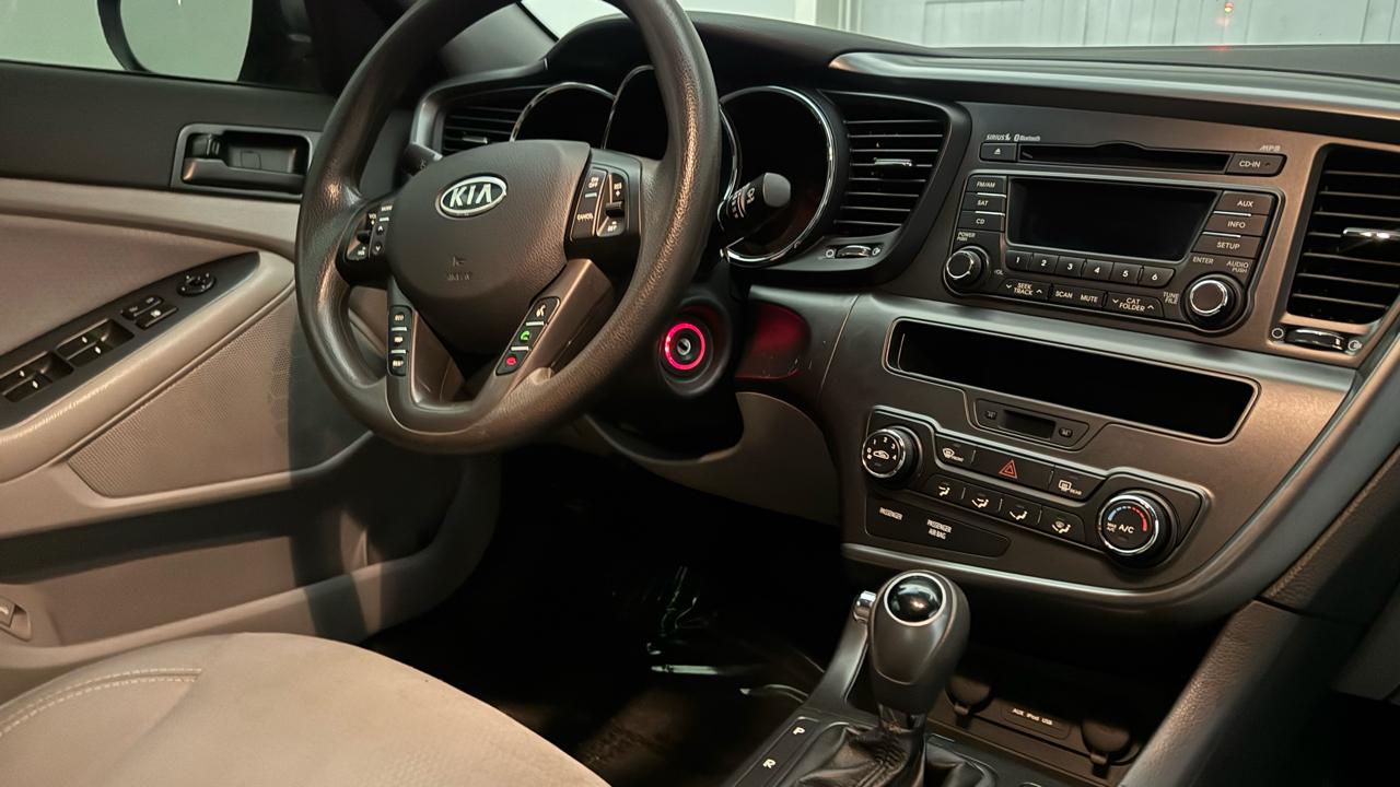 Kia Optima LX 2012