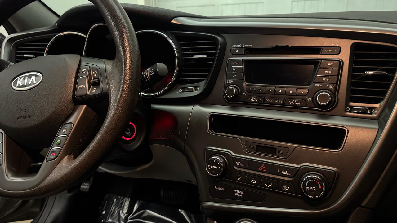 Kia Optima LX 2012