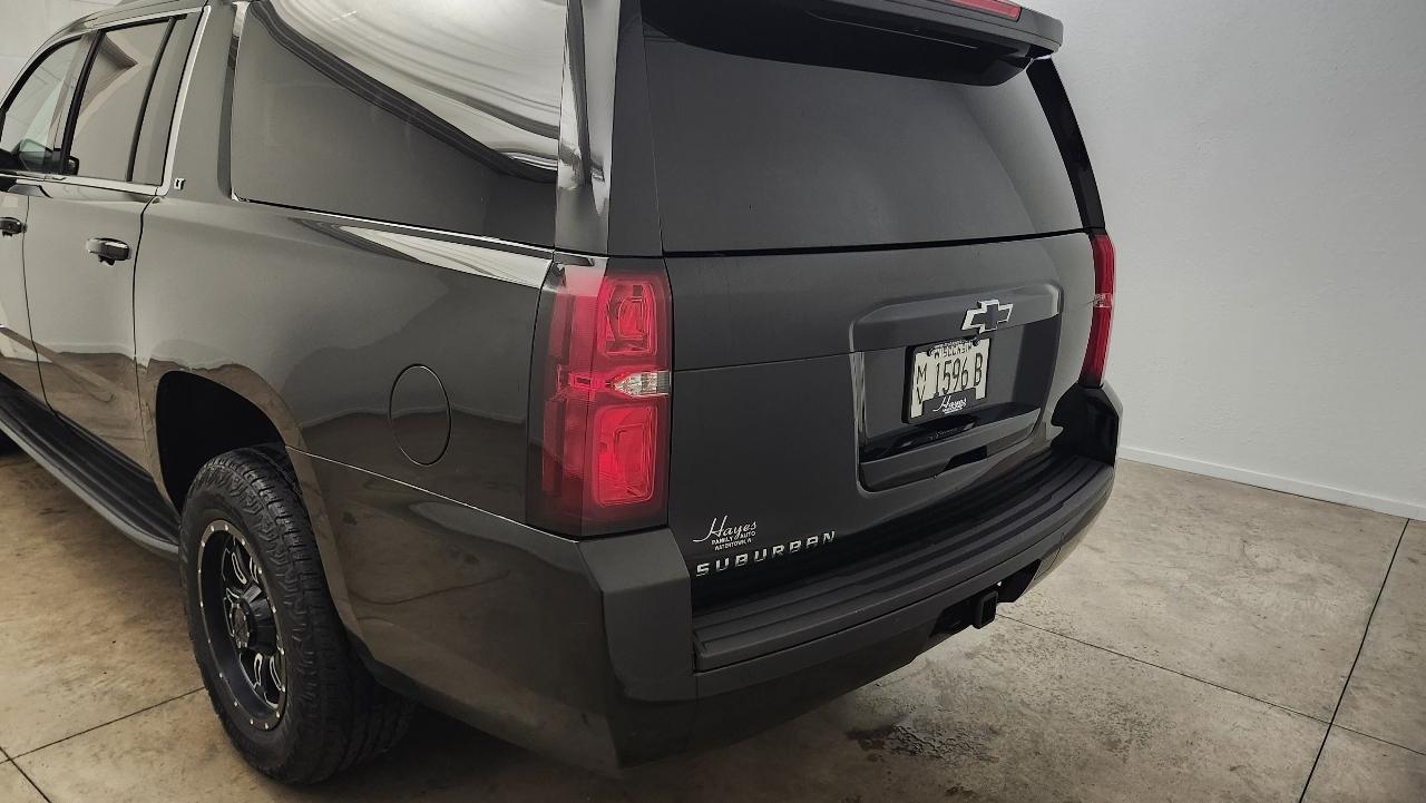 Chevrolet Suburban LT 4WD 2017