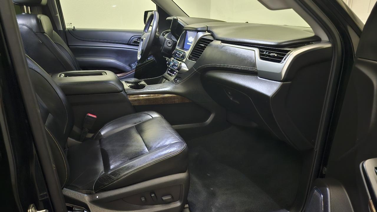 Chevrolet Suburban LT 4WD 2017