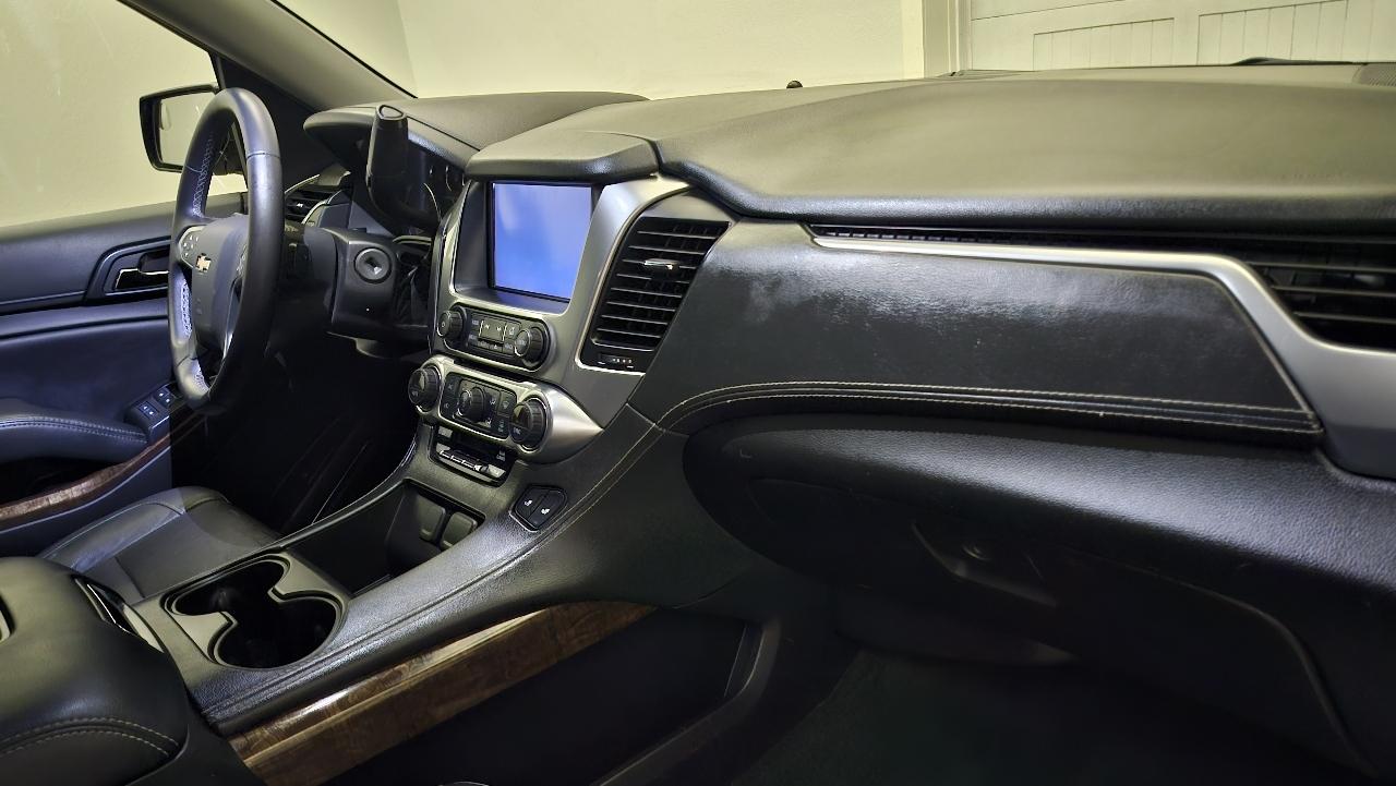 Chevrolet Suburban LT 4WD 2017