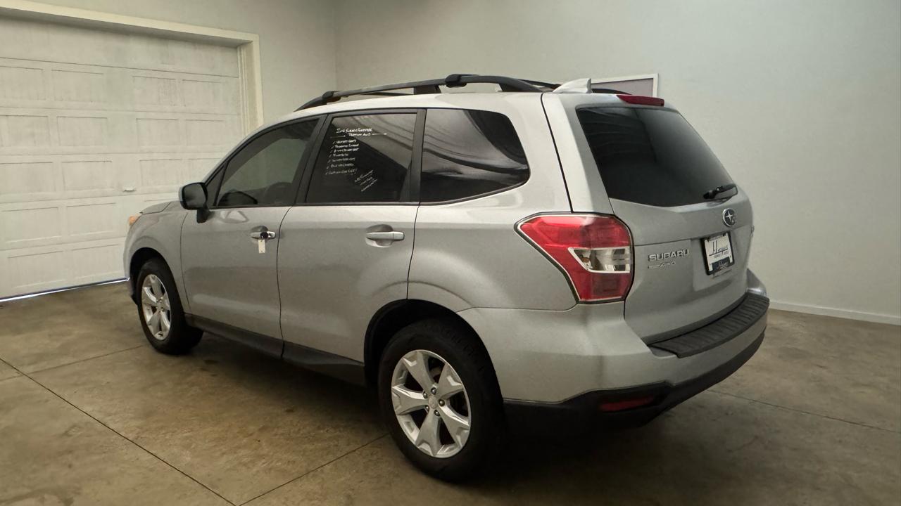 Subaru Forester 2.5i Premium PZEV CVT 2016