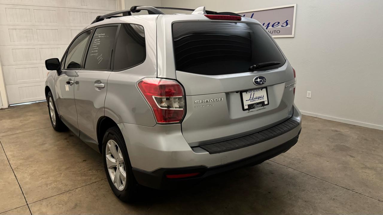 Subaru Forester 2.5i Premium PZEV CVT 2016