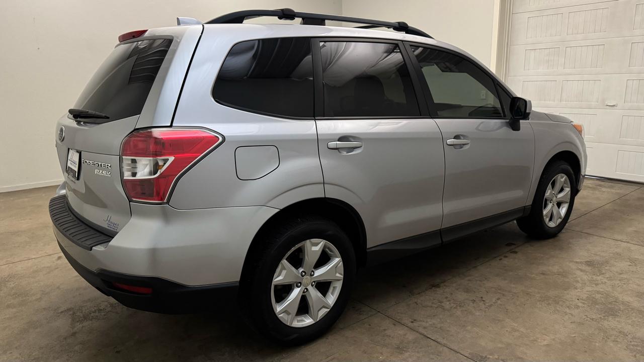 Subaru Forester 2.5i Premium PZEV CVT 2016